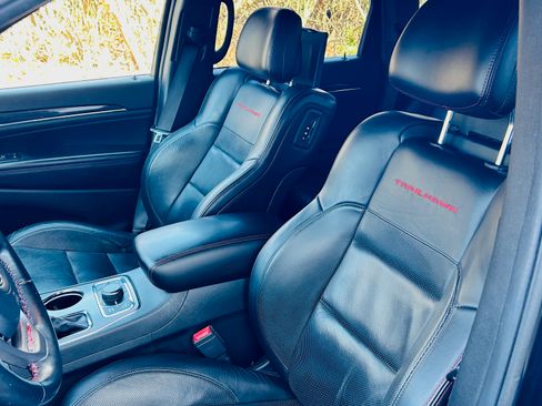 Used 2020 Jeep Grand Cherokee Trailhawk w/ Trailhawk Luxury Group image 16