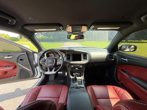 Used 2022 Dodge Charger SRT Hellcat w/ Harman/Kardon Audio Group RWD image 23