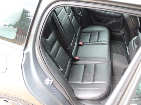 Used 2020 Volvo V60 T5 Momentum FWD image 28