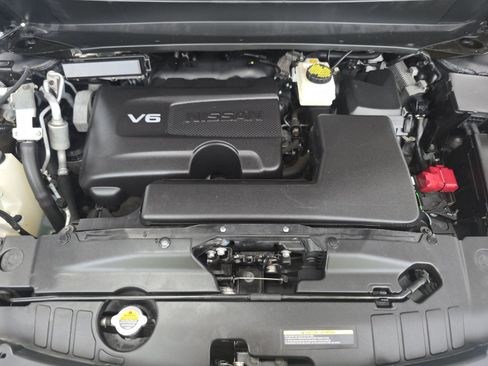 Used 2019 Nissan Pathfinder S FWD image 14