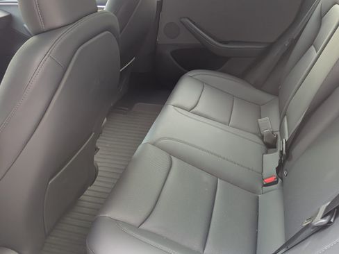 Used 2024 Tesla Model 3 Standard Range image 5