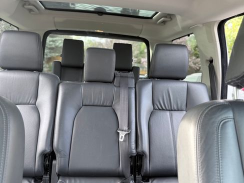 Used 2013 Land Rover LR4 HSE LUX image 9