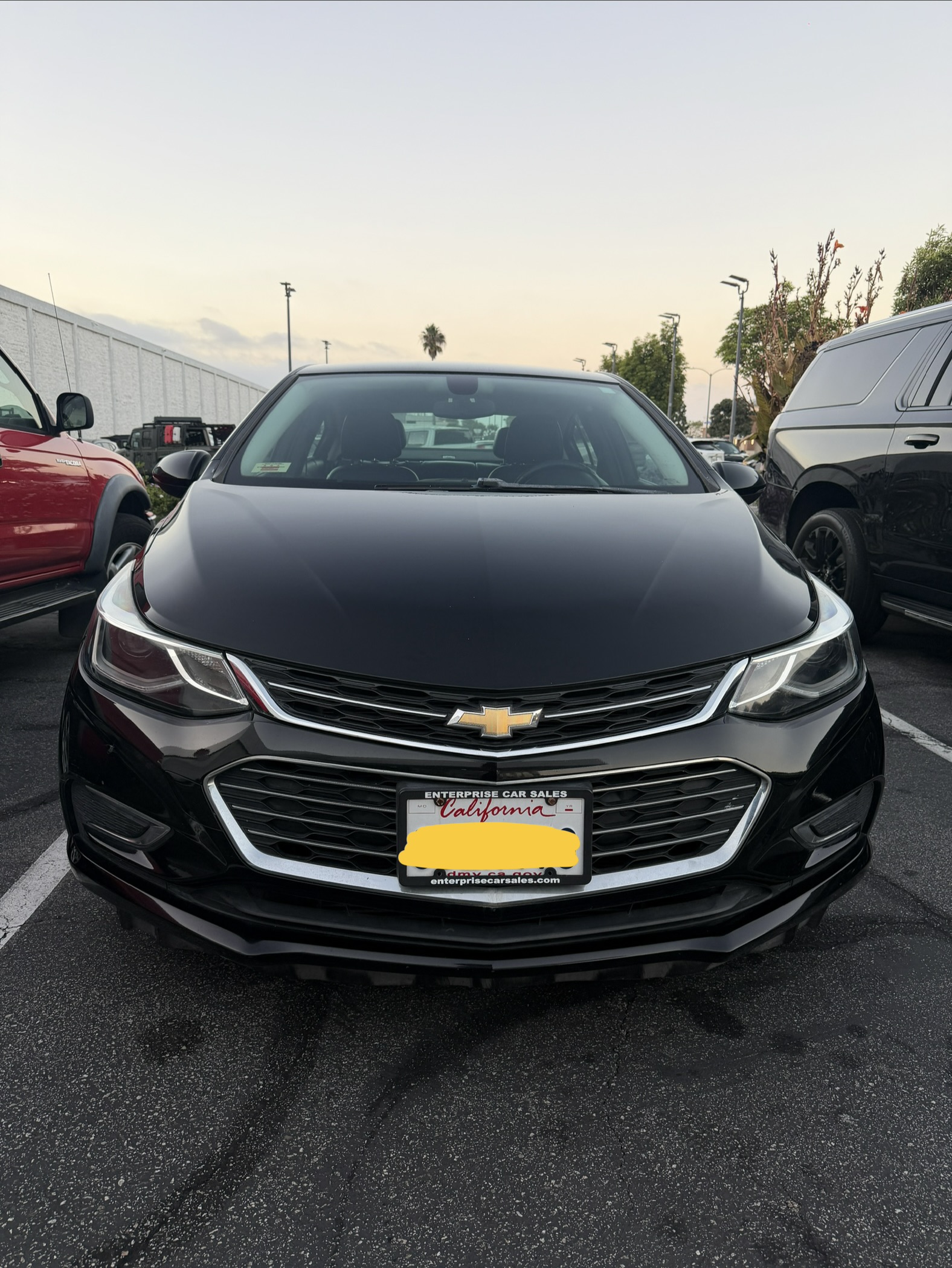Used 2017 Chevrolet Cruze Premier FWD image 9