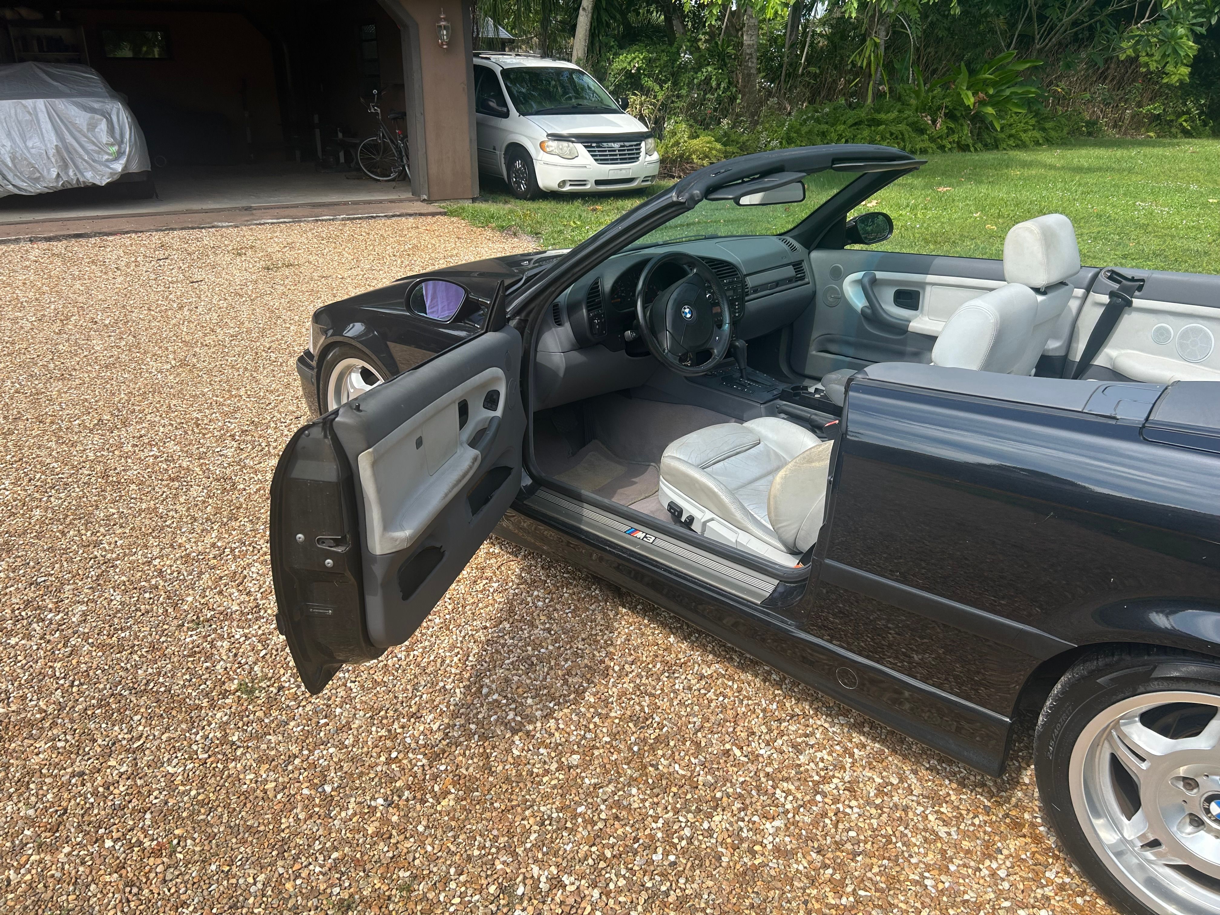 Used 1999 BMW M3 Convertible RWD image 2