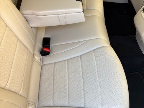 Used 2018 Mercedes-Benz GLC 300 image 8