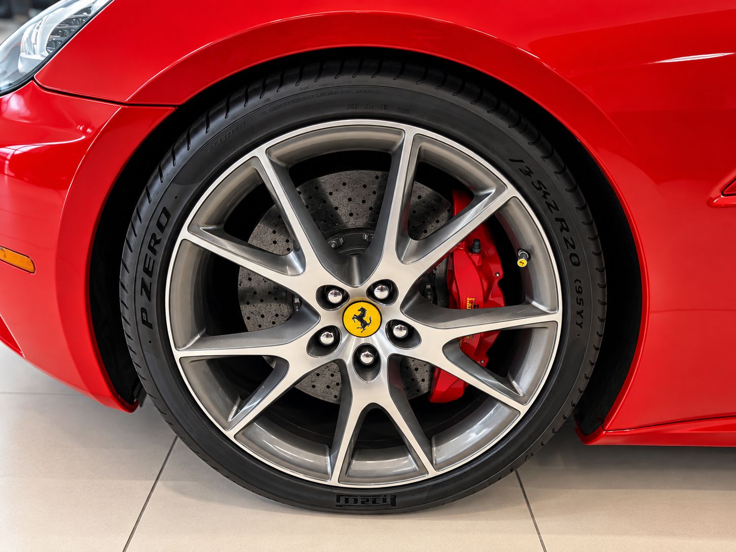 Used 2012 Ferrari California RWD image 25