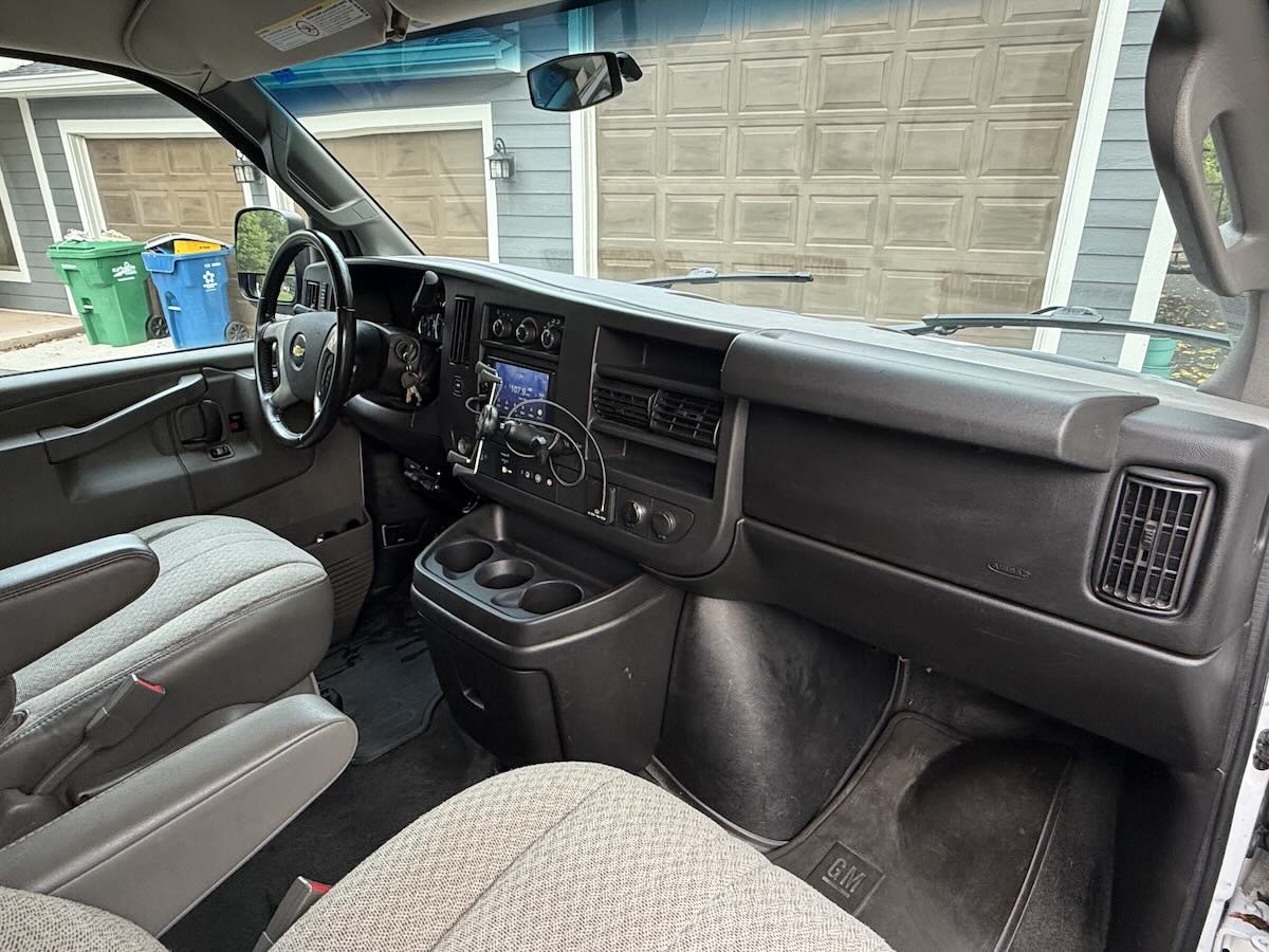Used 2016 Chevrolet Express 2500 LS RWD image 15