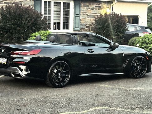 Used 2021 BMW M850i xDrive Convertible image 2