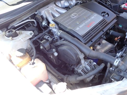 Used 2000 Toyota Avalon XLS image 19