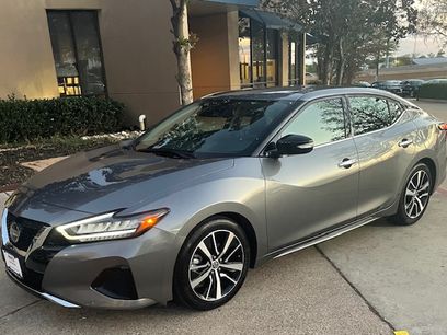 Used 2022 Nissan Maxima SV w/ Floor Mat Group