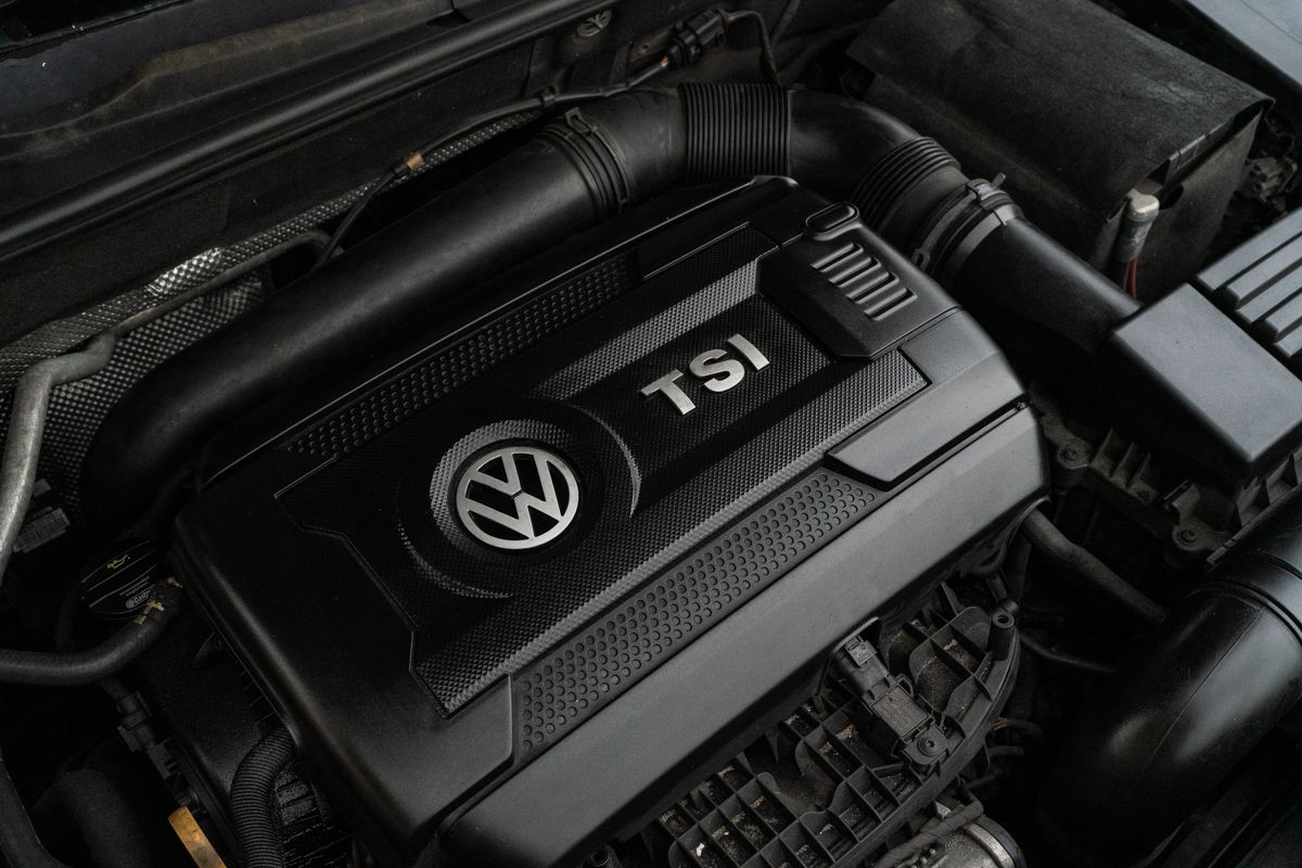 Used 2016 Volkswagen Passat 1.8T S FWD image 30