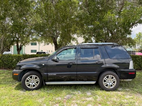 Used 2010 Mercury Mountaineer Premier AWD/4WD image 1