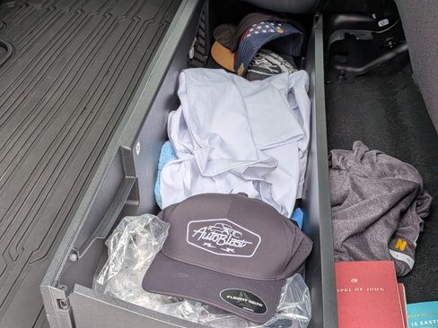 Used 2024 Ford F150 Lariat w/ Equipment Group 502A High image 19