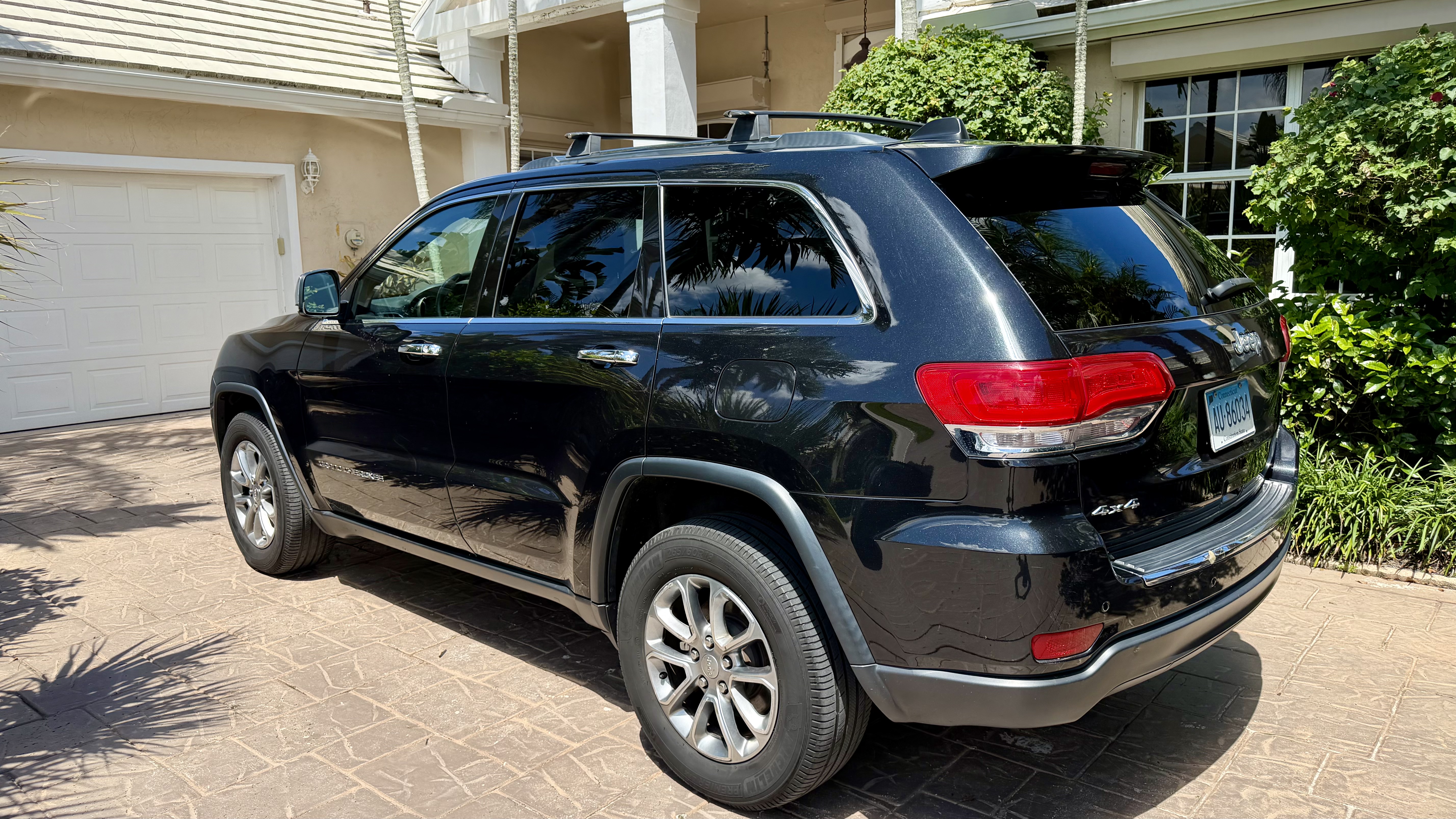 Used 2016 Jeep Grand Cherokee Limited AWD/4WD image 5