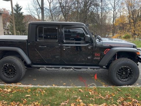 Used 2021 Jeep Gladiator Rubicon w/ Cold Weather Group image 5