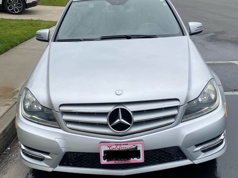 Used 2013 Mercedes-Benz C 250 Sedan image 2