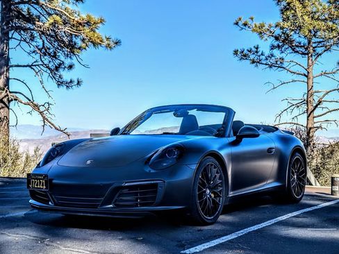 Used 2017 Porsche 911 Carrera image 1