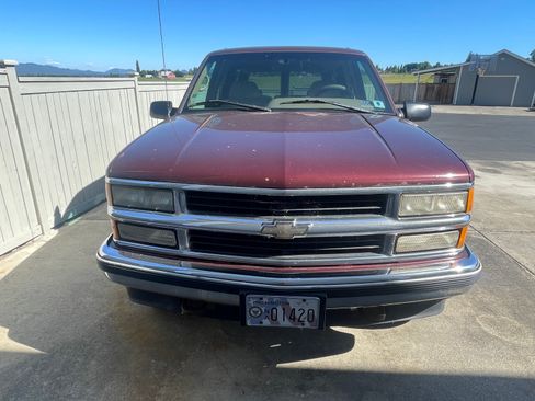Used 1995 Chevrolet Tahoe 4WD image 4