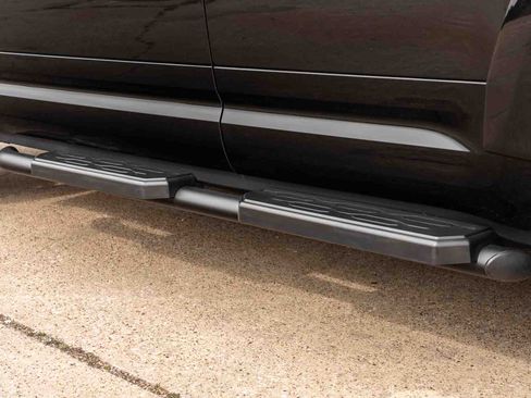 Used 2025 Land Rover Defender 130 V8 image 10