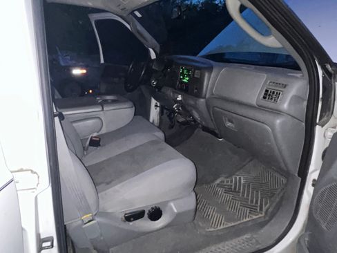 Used 2004 Ford F250 XLT image 10