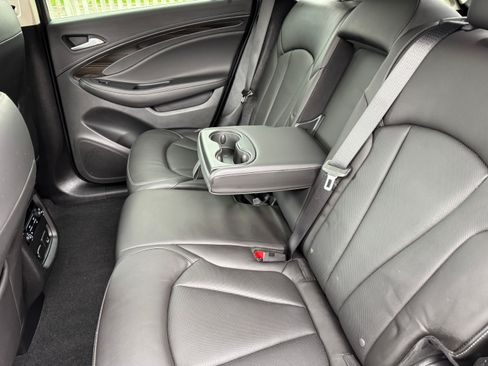 Used 2020 Buick Envision Premium image 10