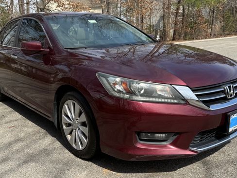 Used 2015 Honda Accord EX-L image 2
