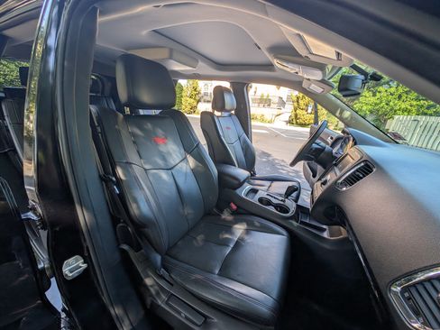 Used 2013 Dodge Durango R/T w/ Leather Interior Group RWD image 28