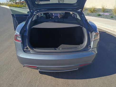 Used 2013 Tesla Model S Performance image 6