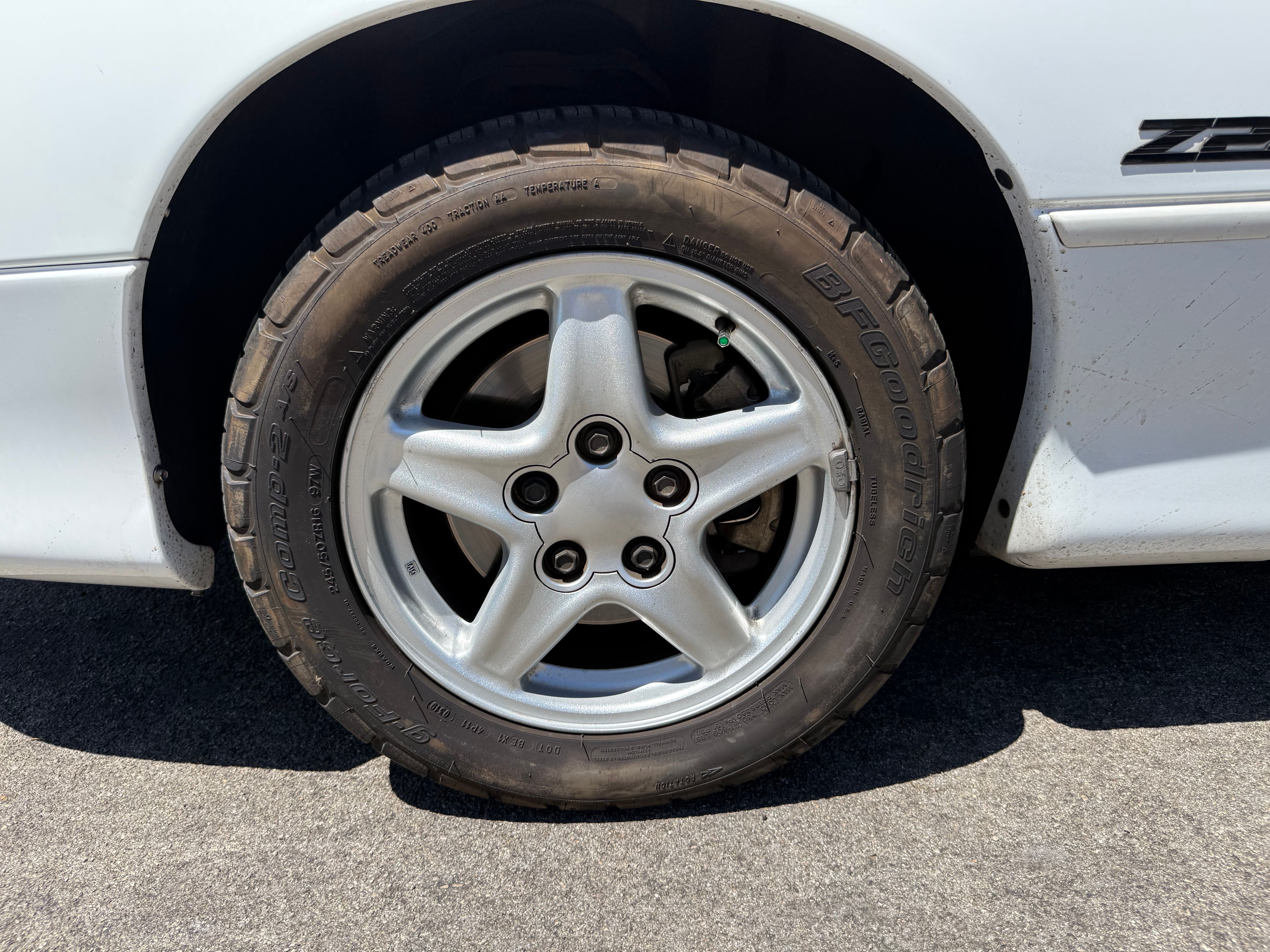 Used 1998 Chevrolet Camaro Z28 RWD image 25