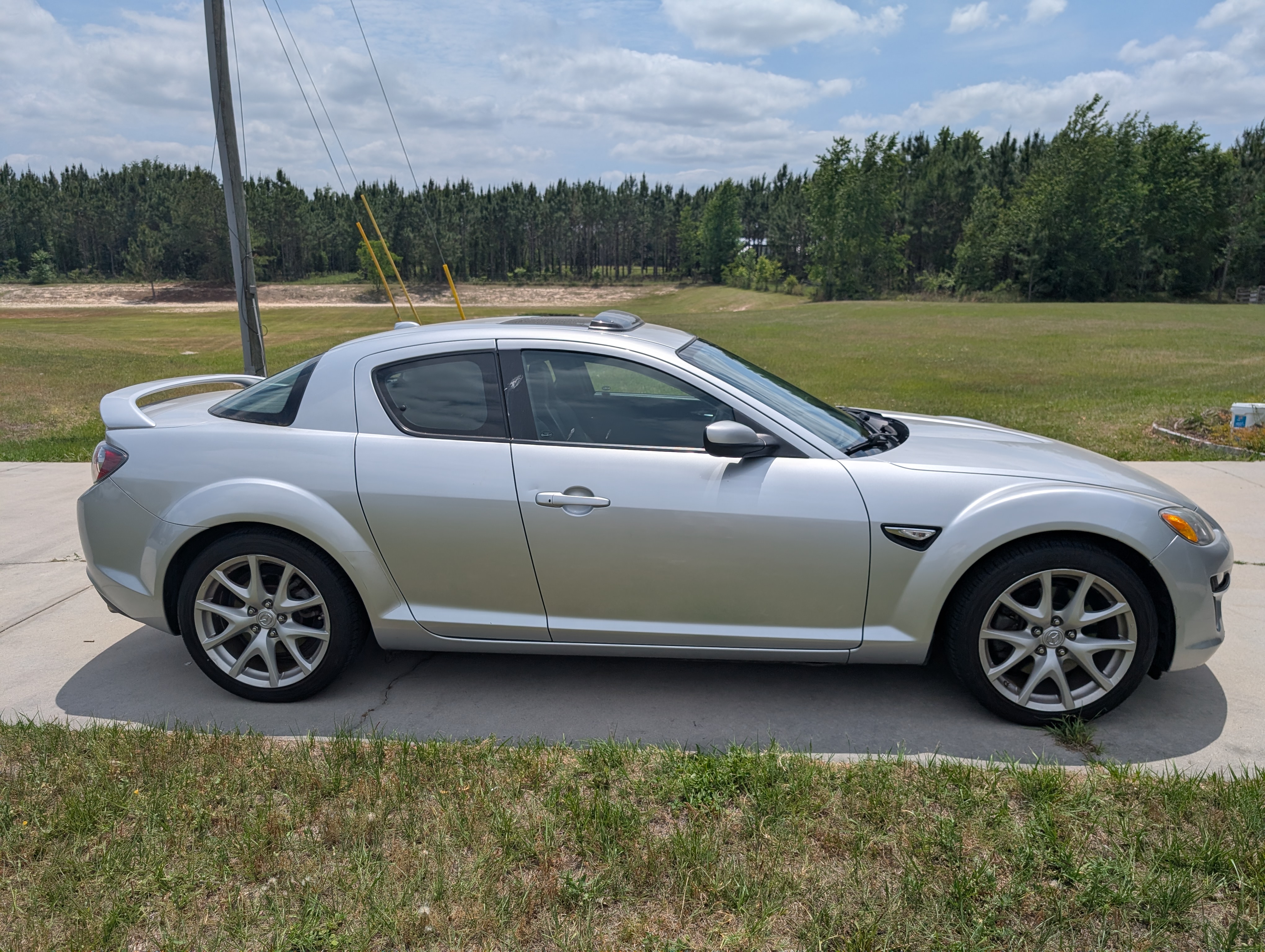 Used 2009 MAZDA RX-8 Grand Touring w/ Premium Pkg 2 RWD image 2