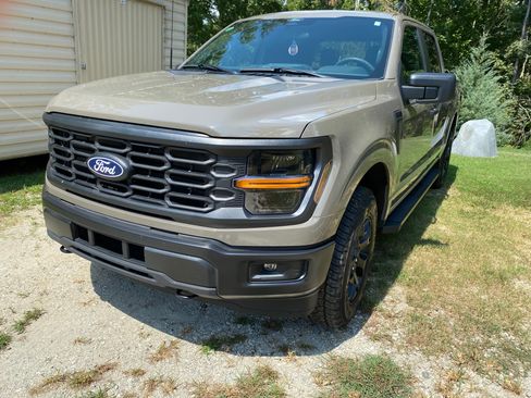 Used 2025 Ford F150 STX w/ Equipment Group 201A FX4 AWD/4WD image 2