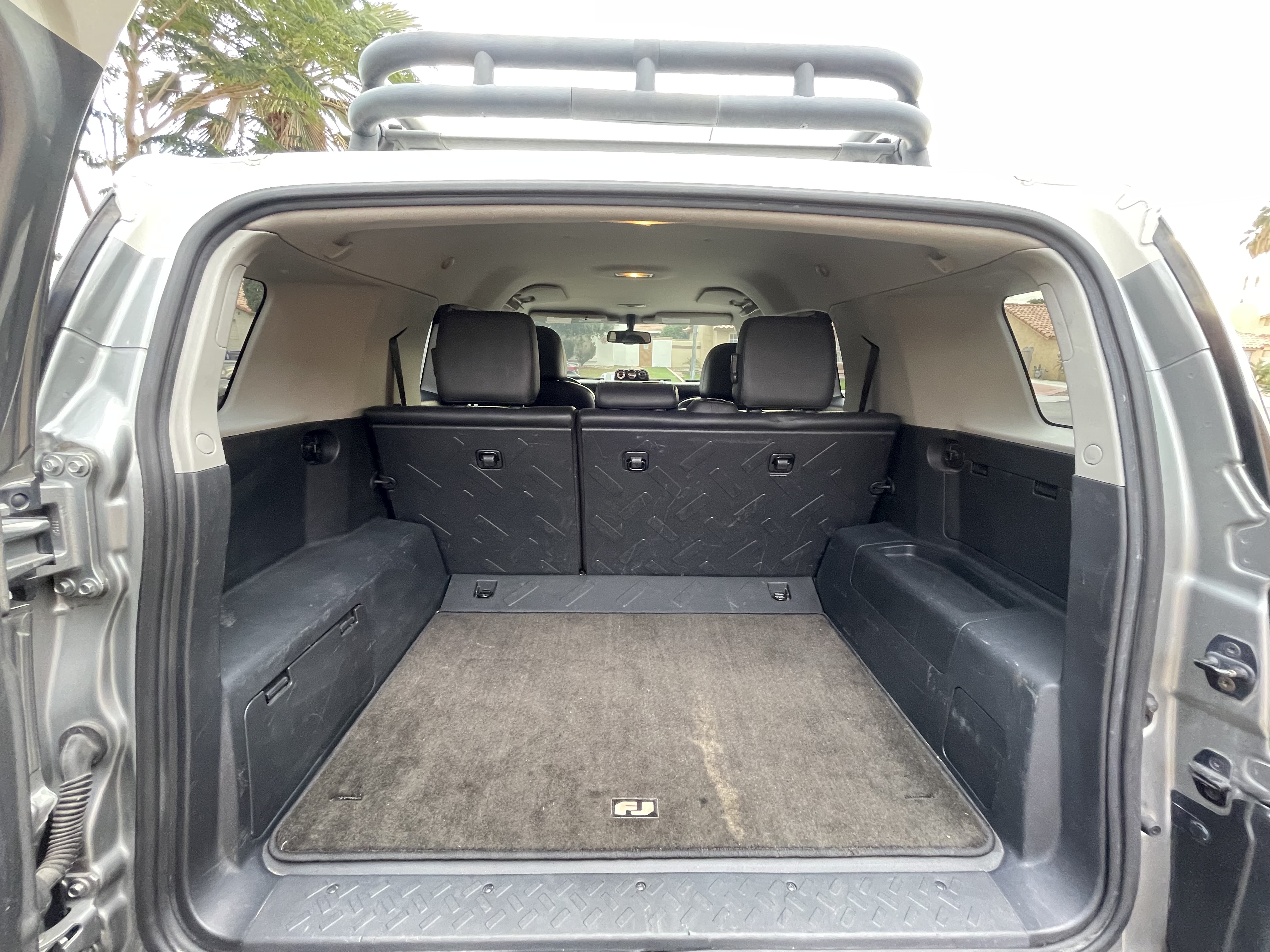 Used 2012 Toyota FJ Cruiser 4WD w/ Convenience Pkg image 30