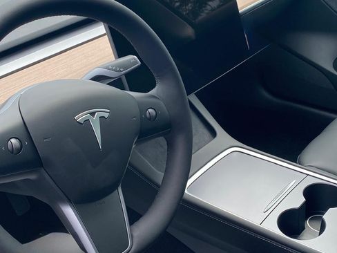 Used 2023 Tesla Model 3 Standard Range RWD image 6