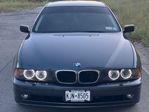 Used 2001 BMW 525i Sedan image 1