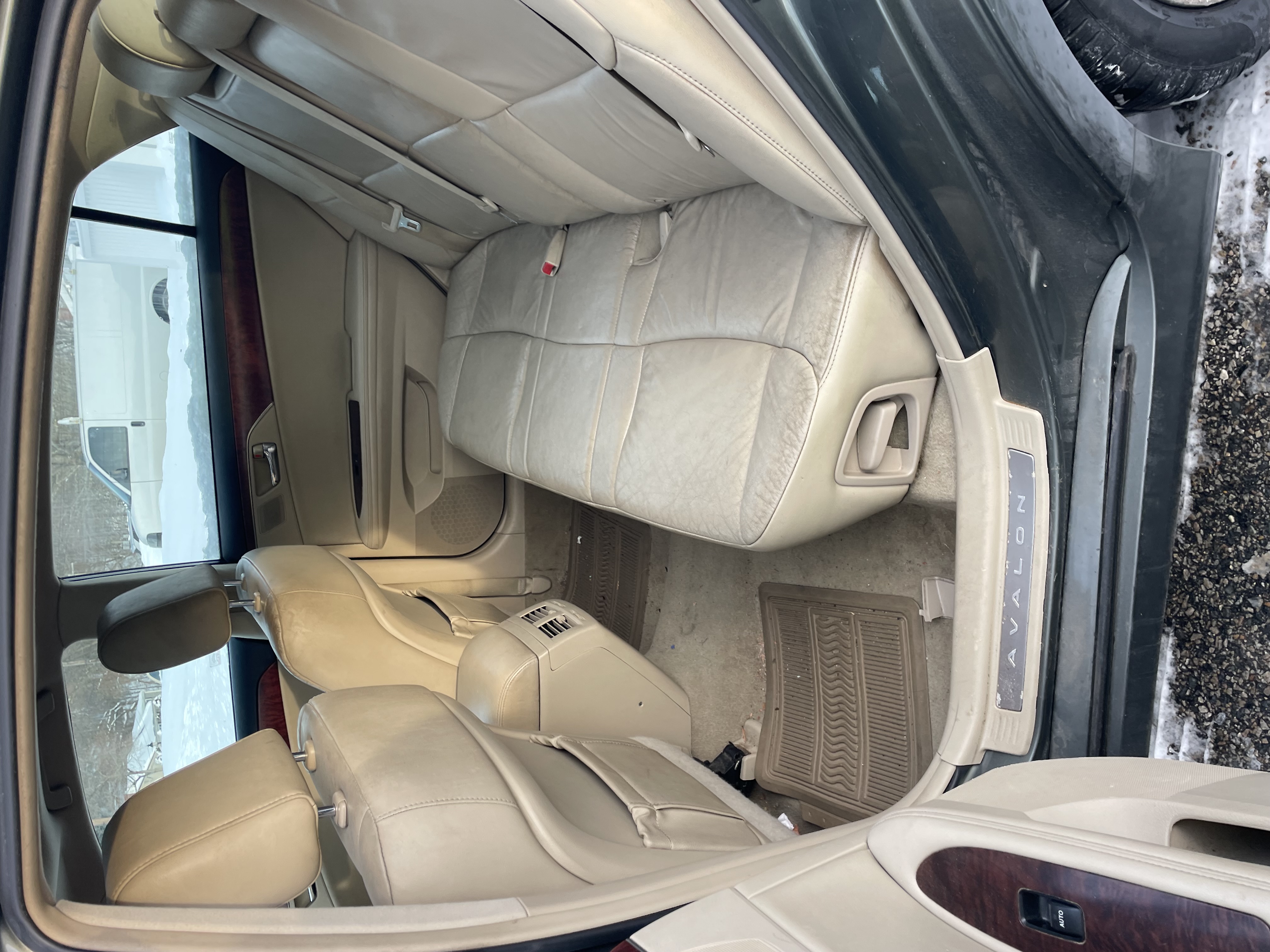 Used 2012 Toyota Avalon FWD image 15
