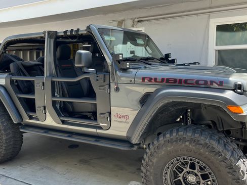 Used 2021 Jeep Wrangler Unlimited Rubicon image 24