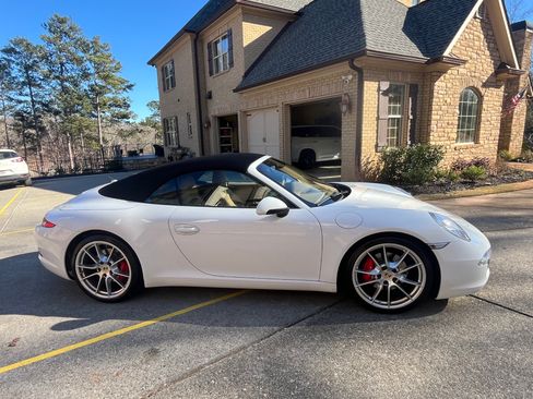 Used 2014 Porsche 911 Carrera image 4