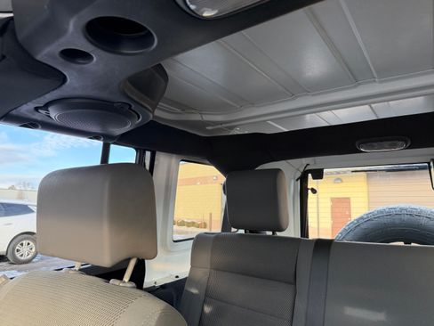 Used 2007 Jeep Wrangler Unlimited Rubicon w/ PWR Convenience Group image 6