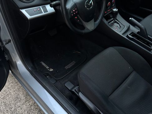 Used 2013 MAZDA MAZDA3 i Touring w/ Preferred Equipment Pkg image 12