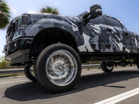 Used 2020 Ford F250 Lariat w/ Lariat Ultimate Package image 4