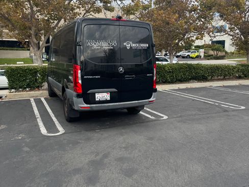 Used 2019 Mercedes-Benz Sprinter 144 image 4