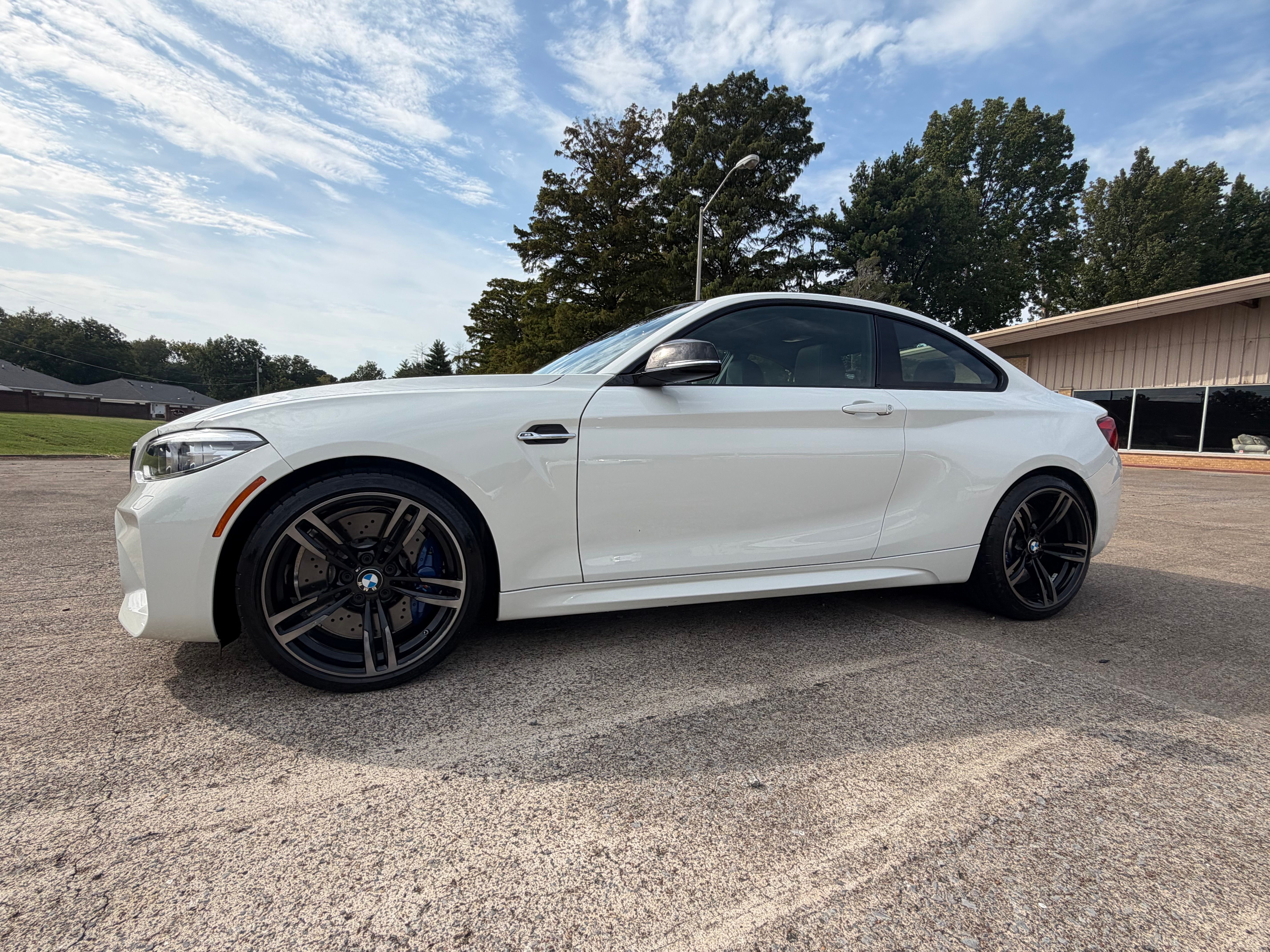 Used 2018 BMW M2 RWD image 1
