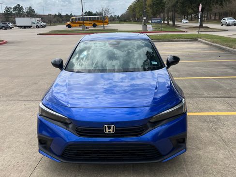 Used 2024 Honda Civic Sport image 2
