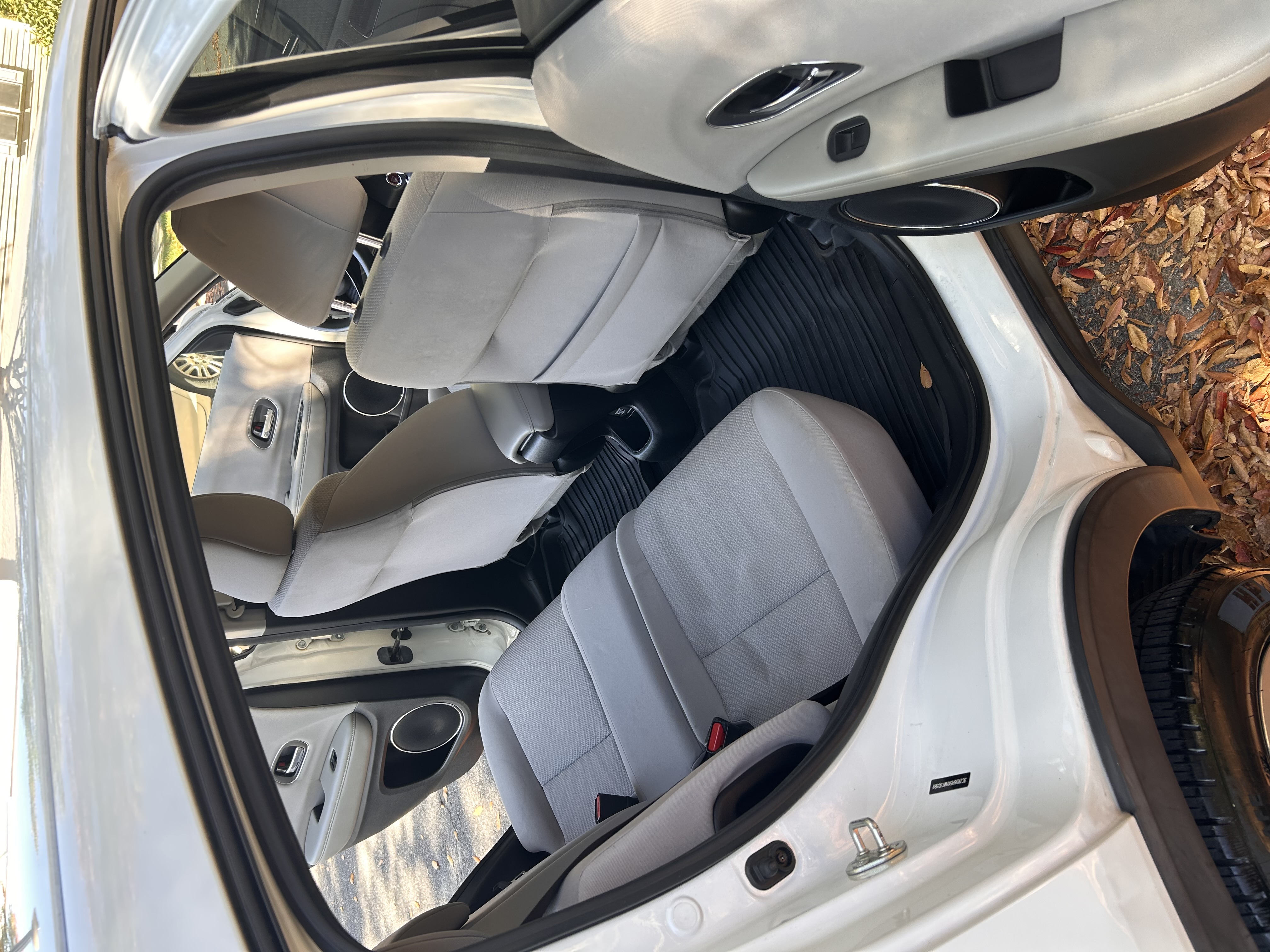 Used 2017 Honda HR-V EX image 14