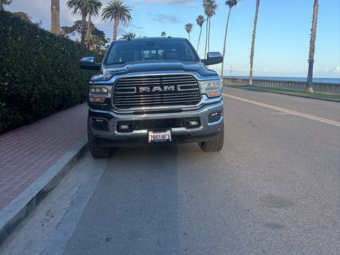 Used 2021 RAM 2500 Laramie AWD/4WD image 1