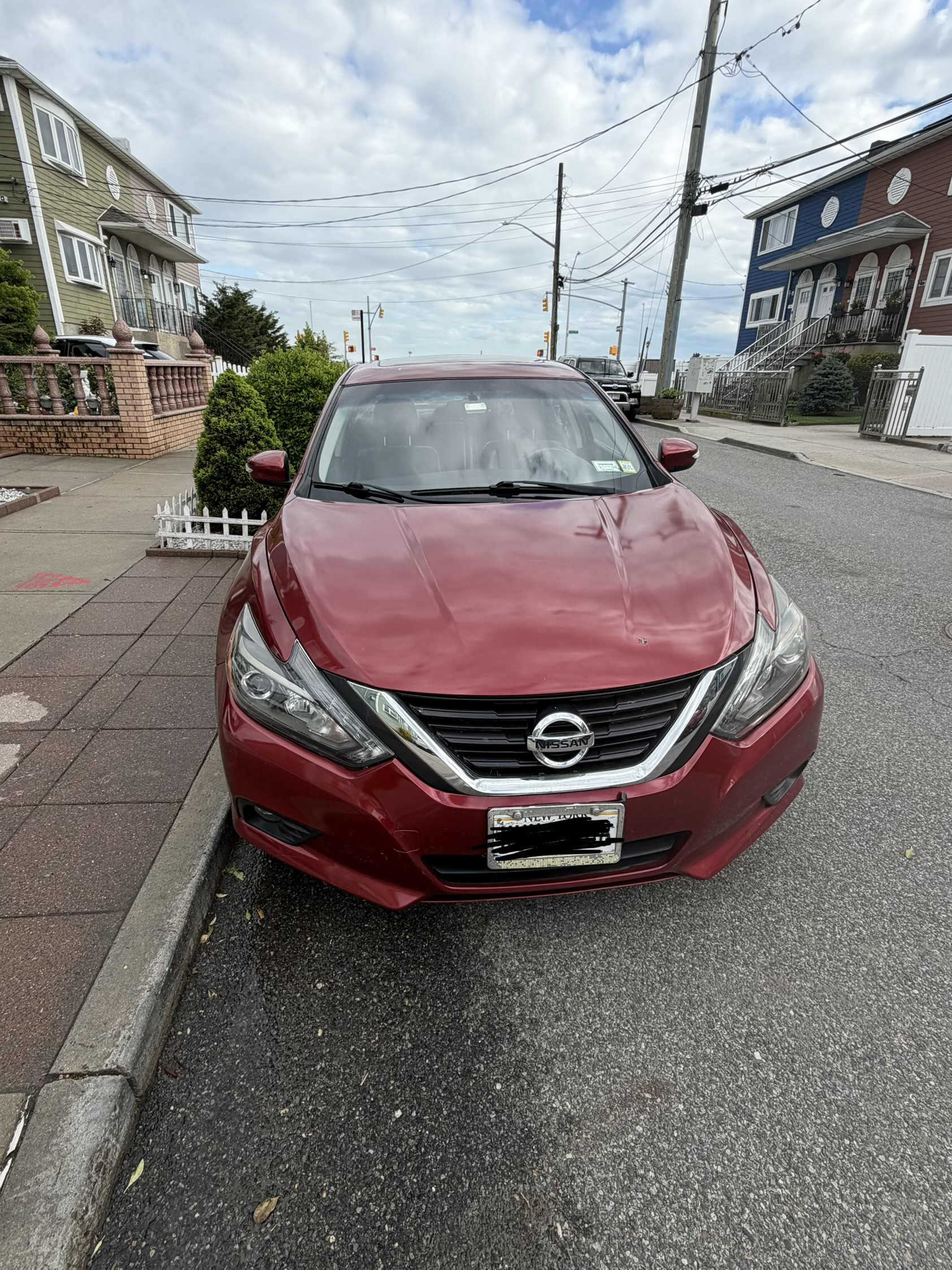 Used 2015 Nissan Altima 2.5 SL w/ Technology Package FWD image 1