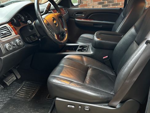 Used 2009 Chevrolet Silverado 1500 LTZ w/ Safety Package image 9