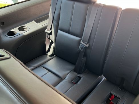 Used 2008 Chevrolet Suburban LT w/ LT Preferred Equipment Group image 10