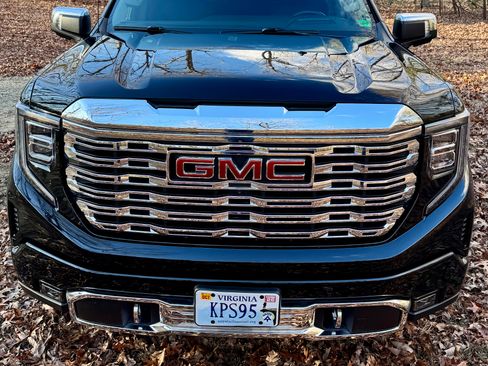 Used 2023 GMC Sierra 1500 Denali w/ Denali Reserve Package image 1