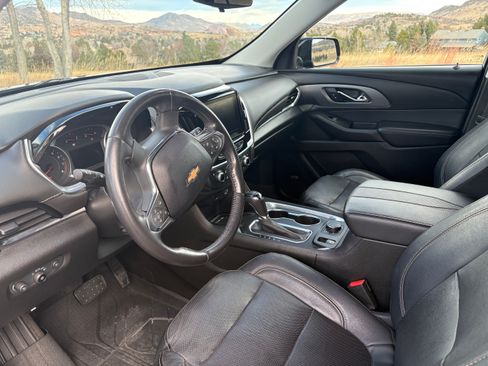 Used 2019 Chevrolet Traverse Premier image 11